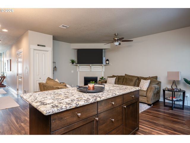 15429 Se COBALT Loop, Damascus, OR 97089