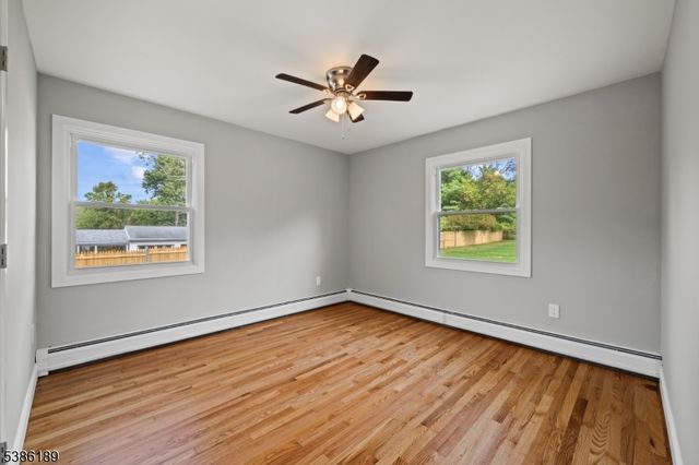 14 Kim Ln, Washington Twp., NJ 07840