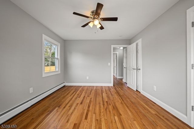 14 Kim Ln, Washington Twp., NJ 07840