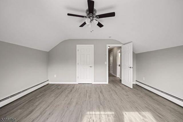 14 Kim Ln, Washington Twp., NJ 07840