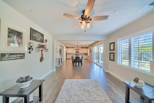 18471 Jennings Dr, Lathrop, CA 95330