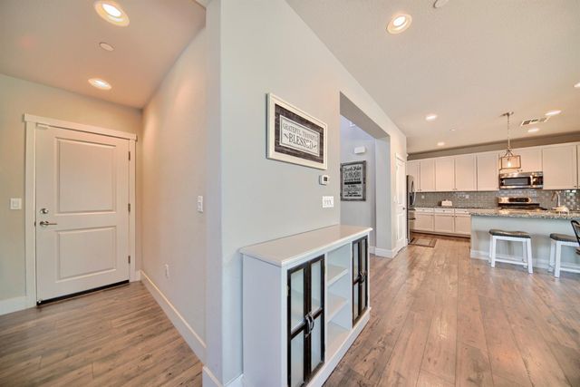 18471 Jennings Dr, Lathrop, CA 95330