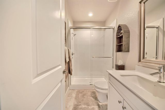 18471 Jennings Dr, Lathrop, CA 95330