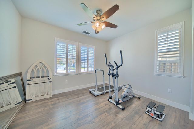 18471 Jennings Dr, Lathrop, CA 95330