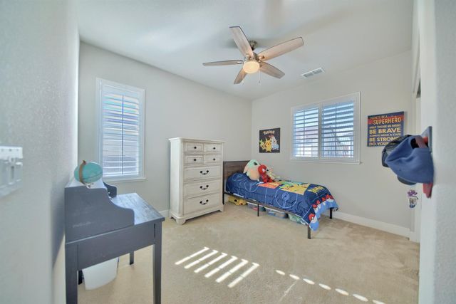 18471 Jennings Dr, Lathrop, CA 95330