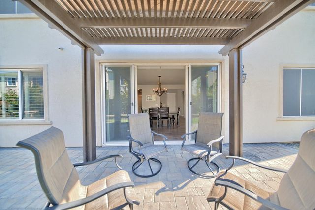 18471 Jennings Dr, Lathrop, CA 95330