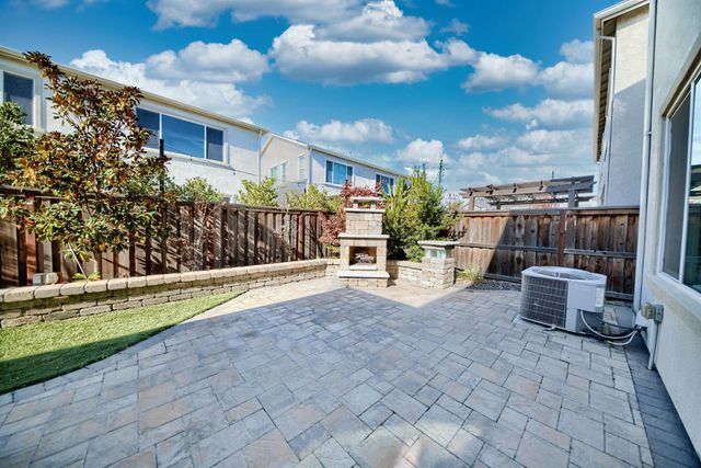 18471 Jennings Dr, Lathrop, CA 95330