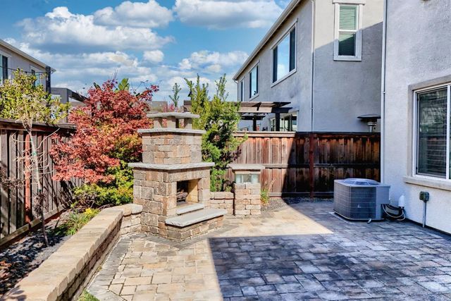 18471 Jennings Dr, Lathrop, CA 95330