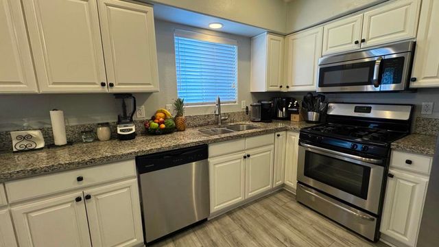 51920 Avenida Carranza, La Quinta, CA 92253