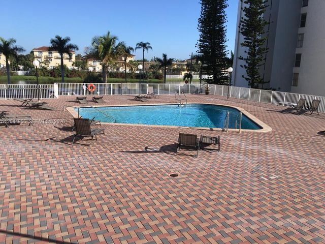 2025 NE 164th Street 918, North Miami Beach, FL 33162