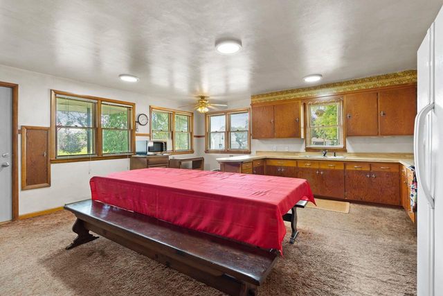 245 DARBOY ROAD, Combined Locks, WI 54113