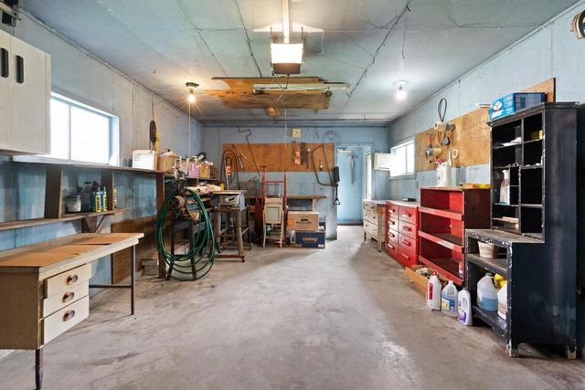 245 DARBOY ROAD, Combined Locks, WI 54113