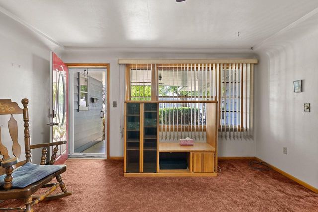 245 DARBOY ROAD, Combined Locks, WI 54113