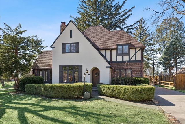 716 Terrace Drive, Clinton, IA 52732