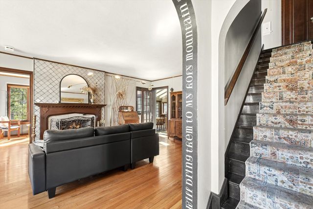 716 Terrace Drive, Clinton, IA 52732