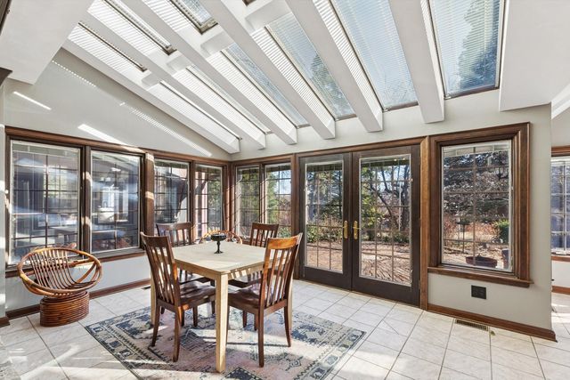 716 Terrace Drive, Clinton, IA 52732