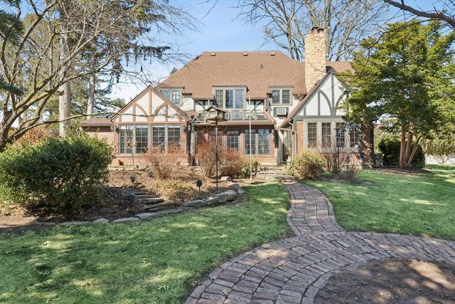 716 Terrace Drive, Clinton, IA 52732