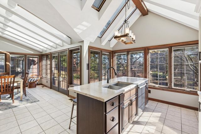 716 Terrace Drive, Clinton, IA 52732