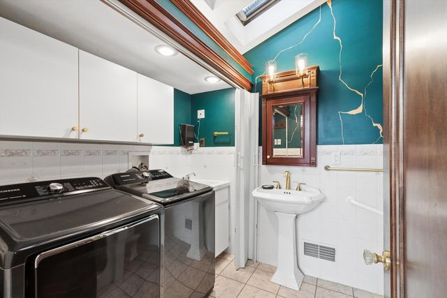 716 Terrace Drive, Clinton, IA 52732