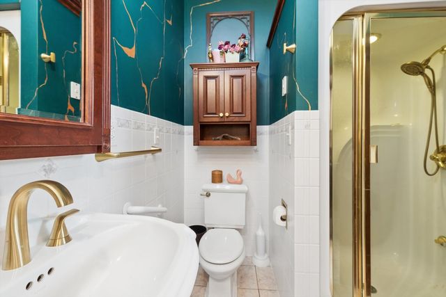 716 Terrace Drive, Clinton, IA 52732