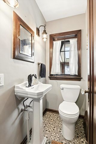 716 Terrace Drive, Clinton, IA 52732