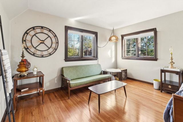 716 Terrace Drive, Clinton, IA 52732