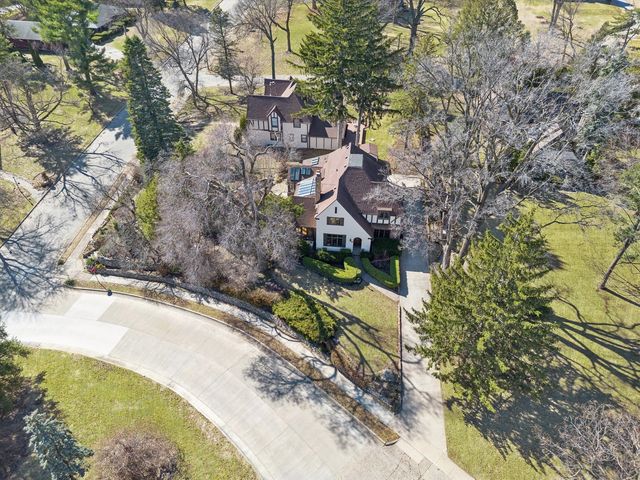 716 Terrace Drive, Clinton, IA 52732