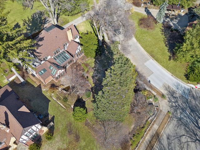 716 Terrace Drive, Clinton, IA 52732