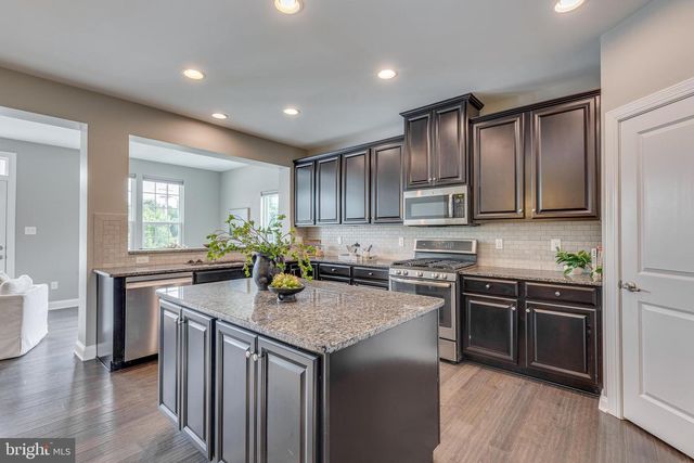 1 GRACE DR, Marlton, NJ 08053