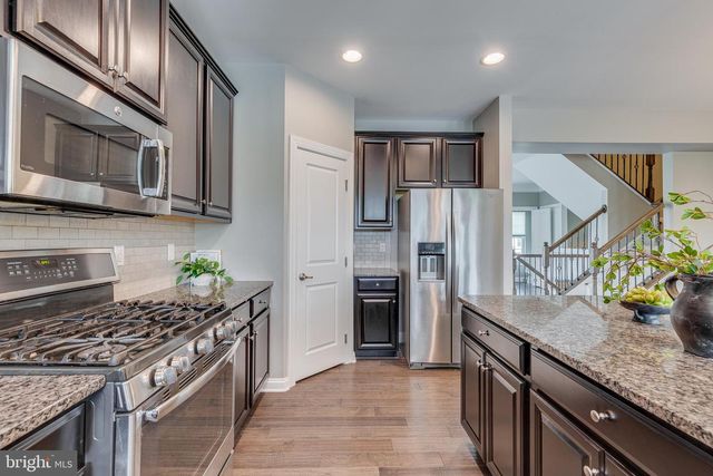 1 GRACE DR, Marlton, NJ 08053