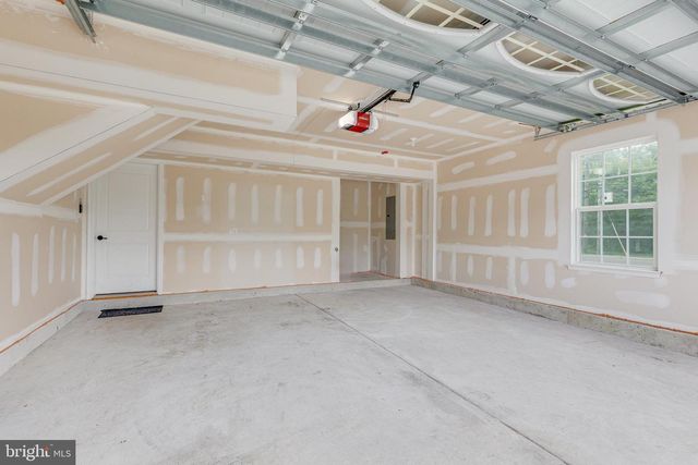 1 GRACE DR, Marlton, NJ 08053