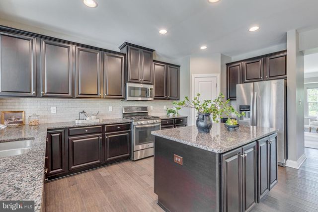 1 GRACE DR, Marlton, NJ 08053