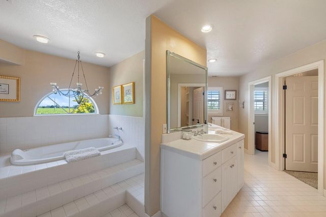 7583 E Realty Rd, Lodi, CA 95240