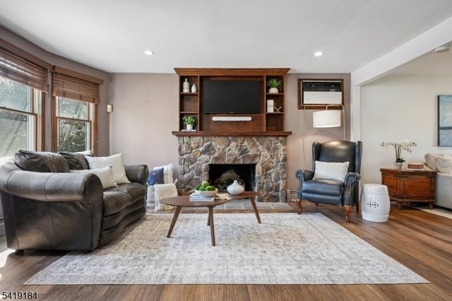 325 Manor Ave, Cranford Twp., NJ 07016