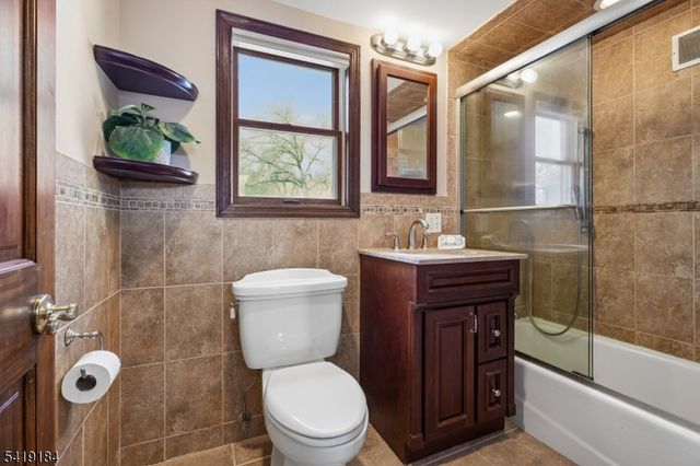325 Manor Ave, Cranford Twp., NJ 07016