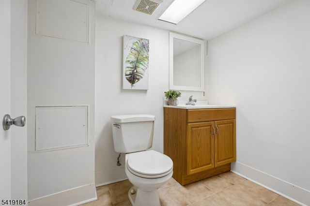 325 Manor Ave, Cranford Twp., NJ 07016