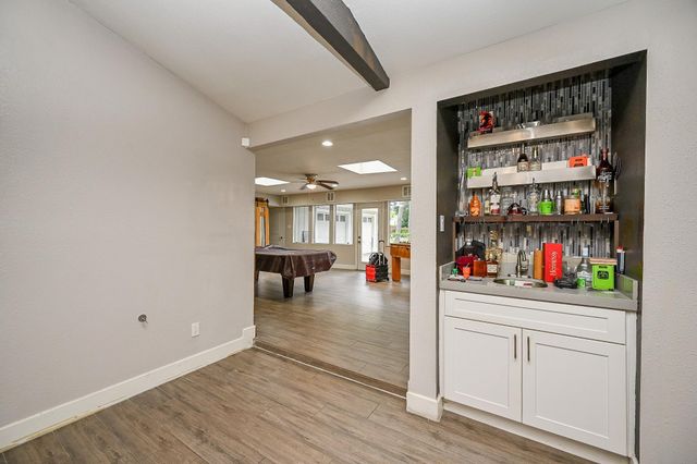 2406 Encreek Road, Houston, TX 77068