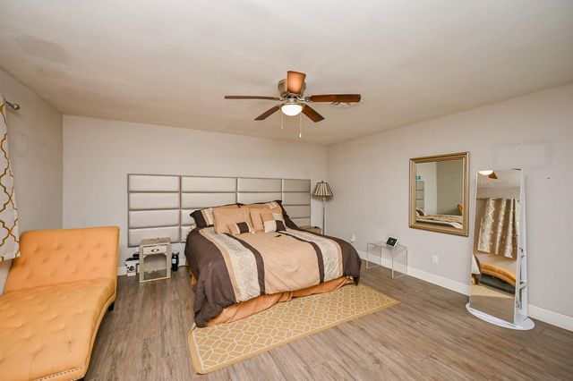 2406 Encreek Road, Houston, TX 77068