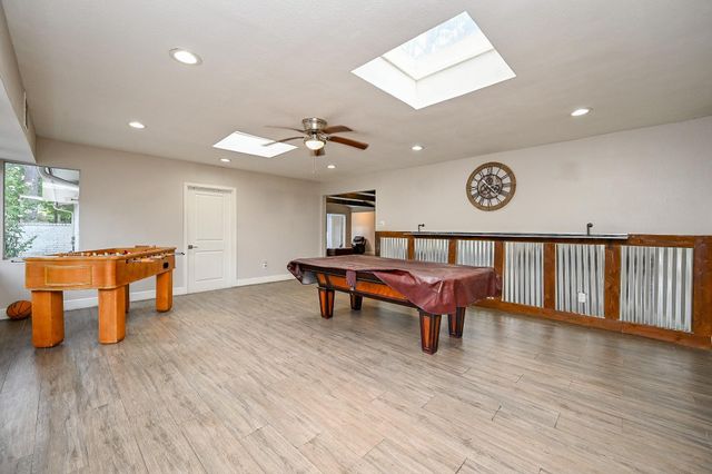 2406 Encreek Road, Houston, TX 77068