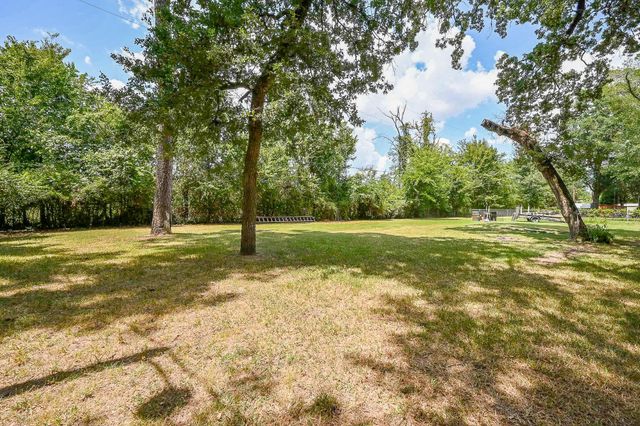 2406 Encreek Road, Houston, TX 77068