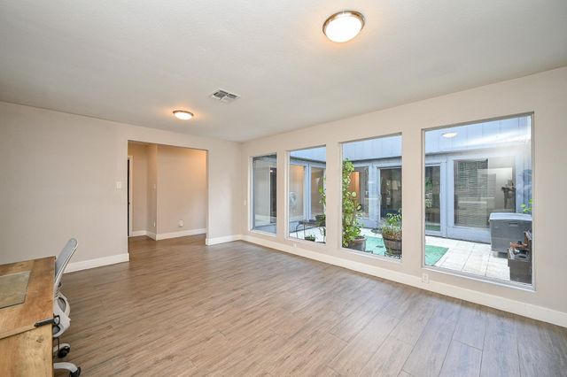 2406 Encreek Road, Houston, TX 77068
