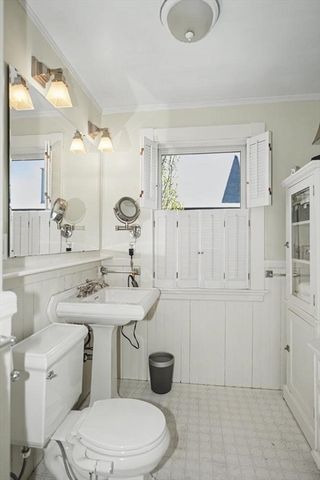 36 Chester St 36, Watertown, MA 02472