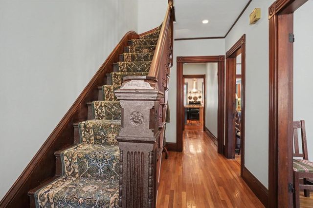 36 Chester St 36, Watertown, MA 02472