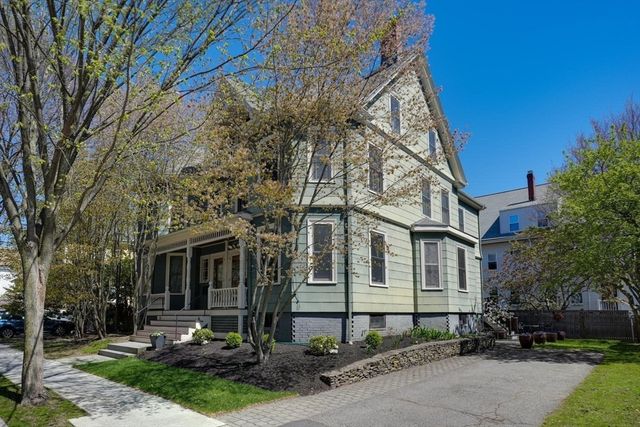 36 Chester St 36, Watertown, MA 02472