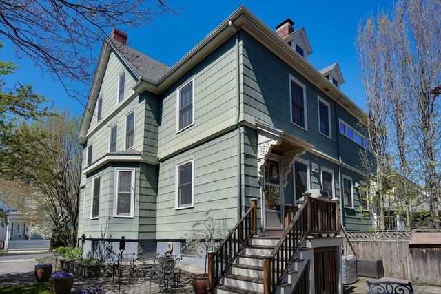 36 Chester St 36, Watertown, MA 02472