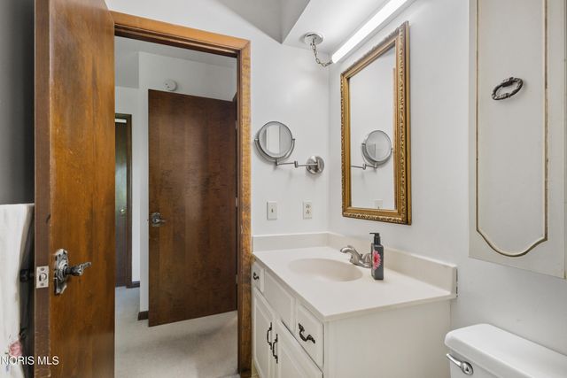 6537 Antoinette Lane, Maumee, OH 43537