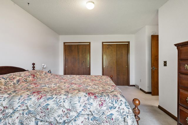 6537 Antoinette Lane, Maumee, OH 43537