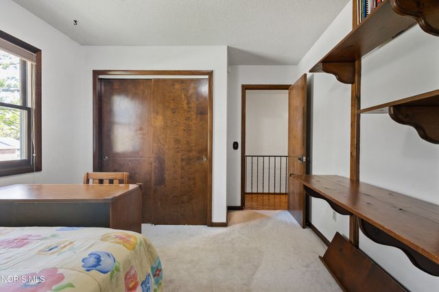 6537 Antoinette Lane, Maumee, OH 43537