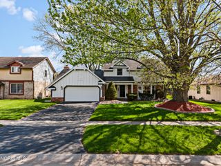 6537 Antoinette Lane, Maumee, OH 43537