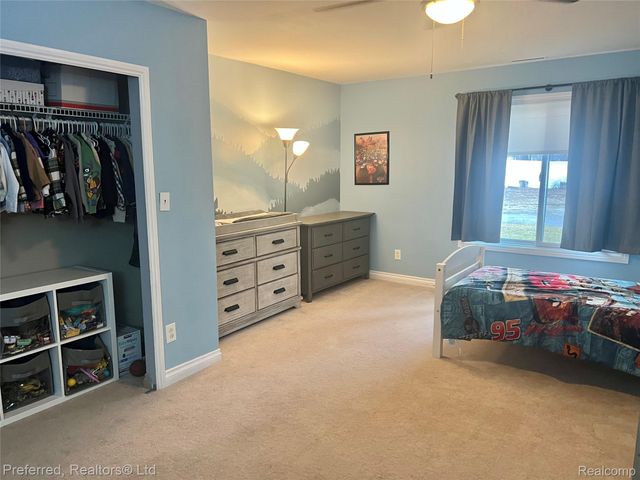 17300 Merriman Road N, Livonia, MI 48152